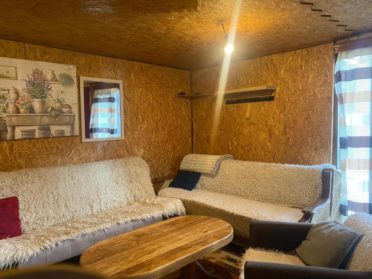 Pinetrees Lodge Плав Екстериор снимка